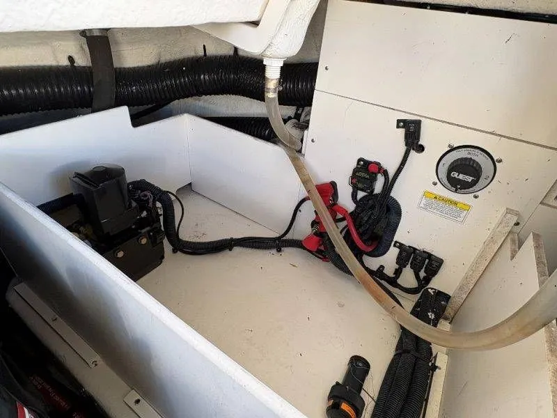 Slide: The Image of Sea Ray SLX 230 2014 - 65