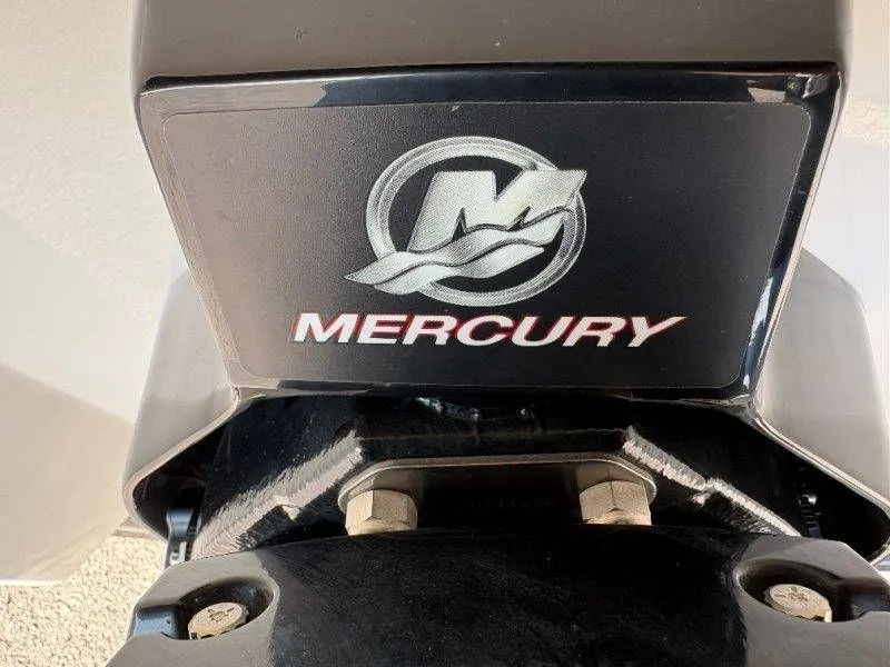 Slide: The Image of Sea Ray SLX 230 2014 - 66