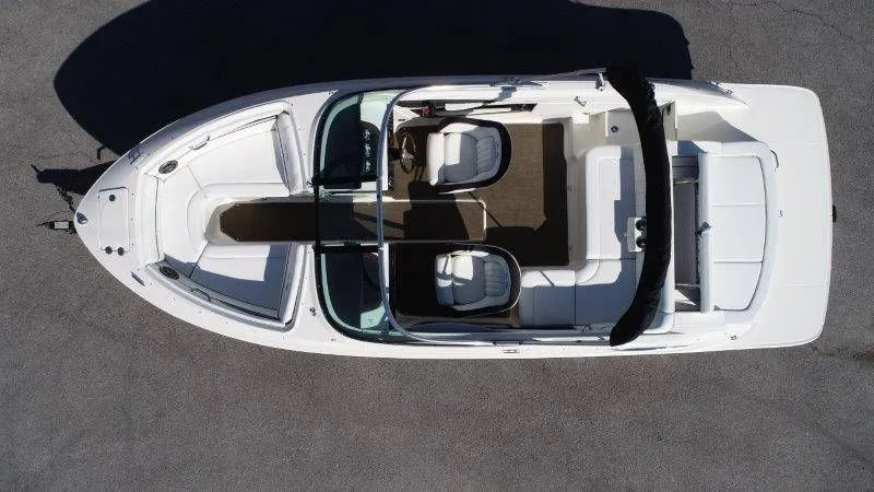 Slide: The Image of Sea Ray SLX 230 2014 - 9