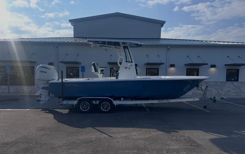 The Image of Tidewater 2500 Carolina Bay 2026 - 1