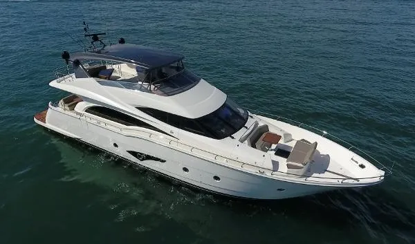 Slide: The Image of Marquis 720 Fly 2016 - 3