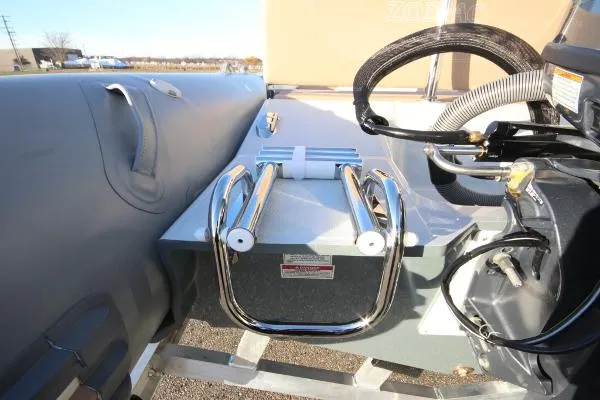 Slide: The Image of Zodiac Medline 580 NEO 115hp In Stock 2019 - 7