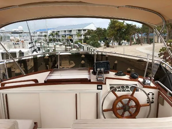 Slide: The Image of Grand Banks 42 Sport Cruiser 1985 - 10