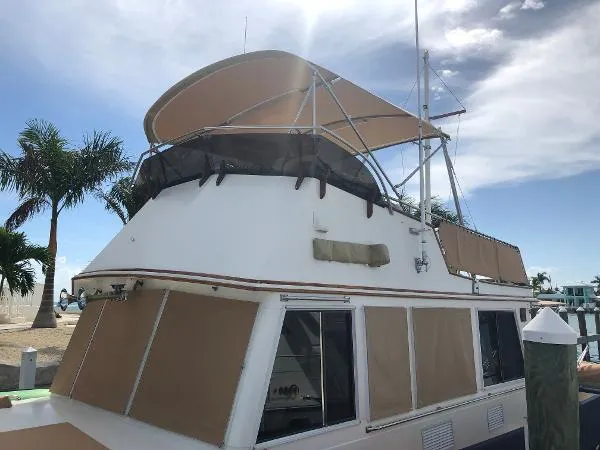 Slide: The Image of Grand Banks 42 Sport Cruiser 1985 - 4