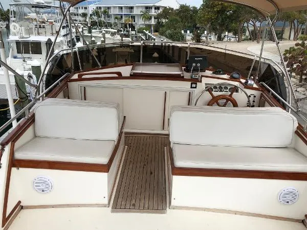 Slide: The Image of Grand Banks 42 Sport Cruiser 1985 - 9