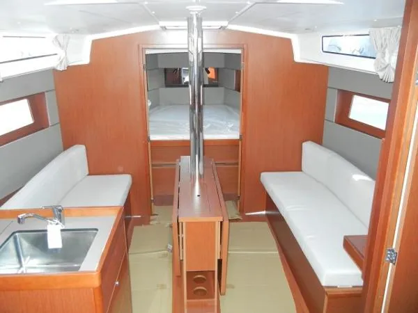 Slide: The Image of Beneteau Oceanis 38.1-IN STOCK READY FOR SPRING! 2019 - 5
