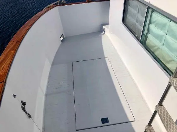 Slide: The Image of Tollycraft 48 Motor Yacht 1982 - 10