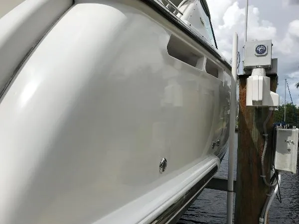 Slide: The Image of Tiara 3900 Sovran 2007 - 5