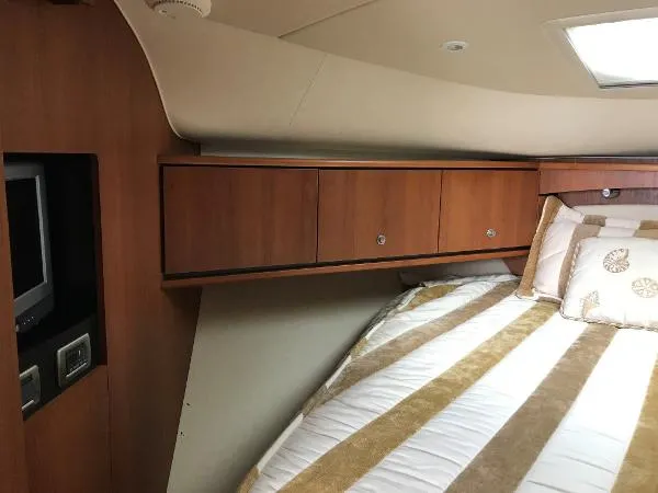 Slide: The Image of Tiara 3900 Sovran 2007 - 9