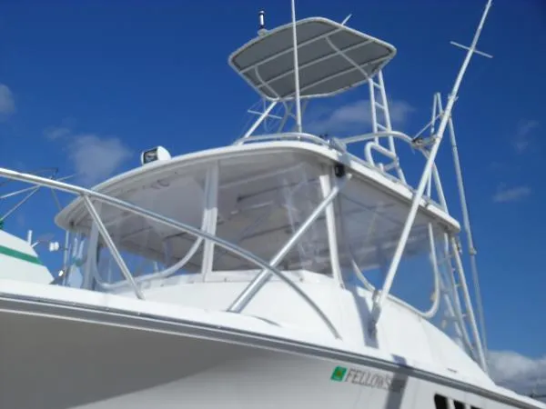 Slide: The Image of Luhrs 290 OPEN 1993 - 2