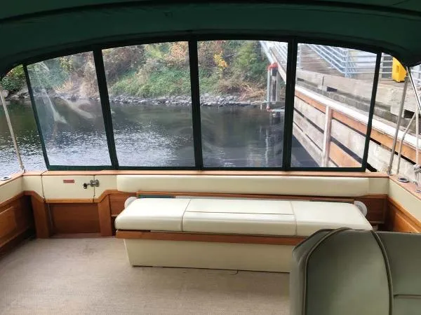 Slide: The Image of Sea Ray 390 Express Cruiser 1984 - 11