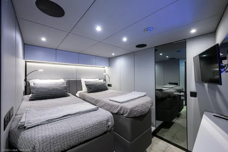 Slide: The Image of Sunreef 60 NERO- Forward Starboard Guest Cabin - 75