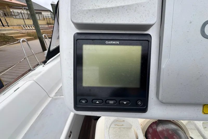 Slide: The Image of Garmin navigation system on 2004 Alliaura FEELING 44 DI sailboat cockpit. - 18