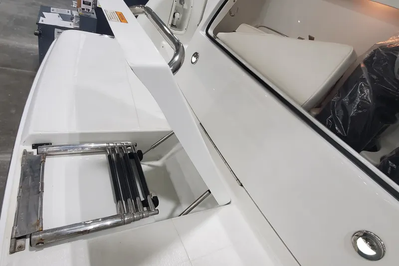 Slide: The Image of 2010 Formula 31 Performance Cruiser swim platform with foldable ladder. - 8