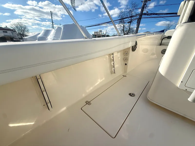 Slide: The Image of Cobia 280 Center Console 2024 - 8