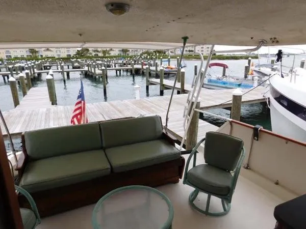 Slide: The Image of Hatteras 58 Yacht Fisherman 1973 - 9