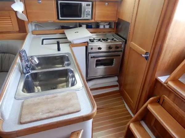 Slide: The Image of Catalina 34 MkII 2006 - 3