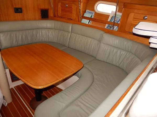 Slide: The Image of Catalina 34 MkII 2006 - 5
