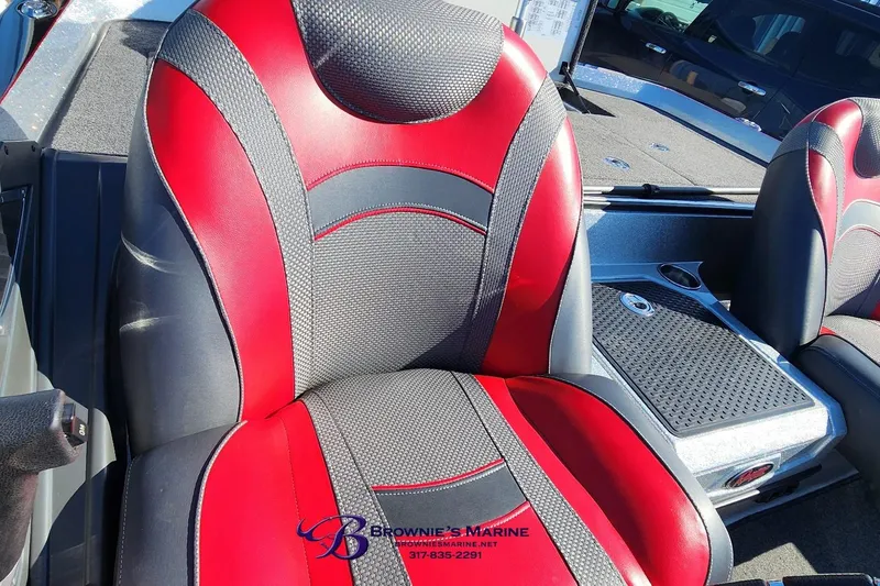 Slide: The Image of Red and black seats in a 2019 Ranger Z520L boat interior. - 10