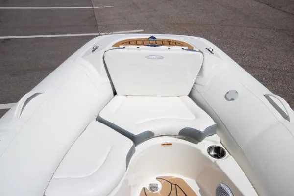 Slide: The Image of Zodiac Yachtline 490 Deluxe NEO 90hp In Stock 2019 - 9