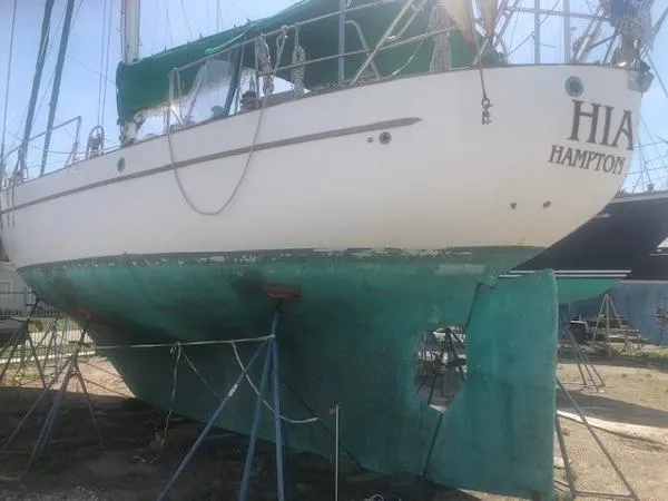 Slide: The Image of Westsail 43 Sloop 1977 - 0