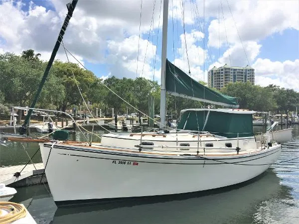 Slide: The Image of Cape Dory 300 Motorsailer 1987 - 0