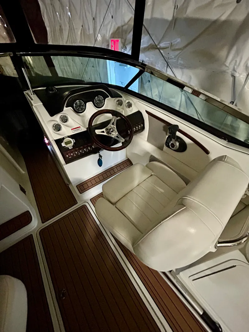 Slide: The Image of Sea Ray SLX 250 2009 - 5