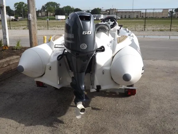 Slide: The Image of Avon Seasport 440 Deluxe NEO 60hp In Stock 2019 - 5