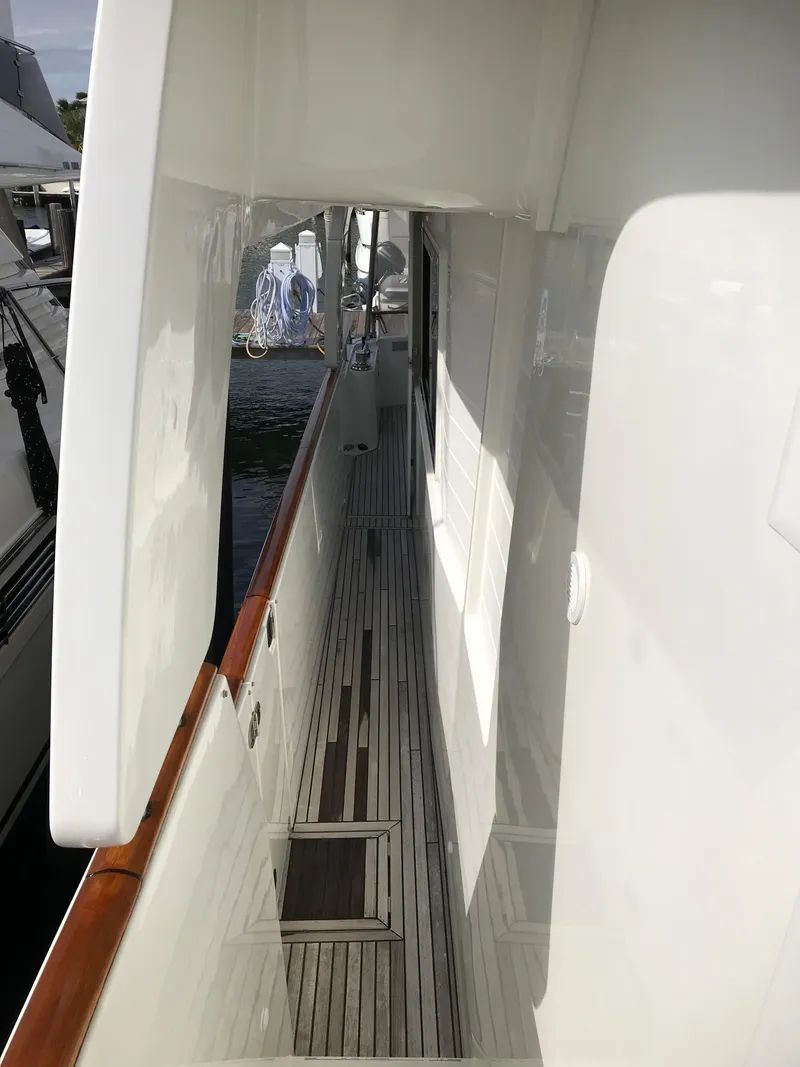 Slide: The Image of Beneteau Swift Trawler 52 2009 - 5