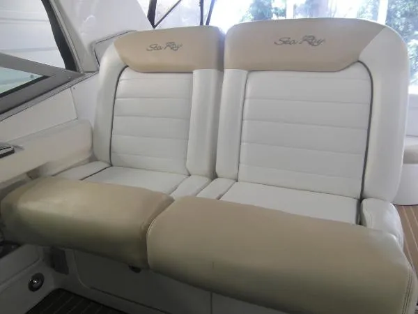Slide: The Image of Sea Ray 310 Sundancer 2009 - 11