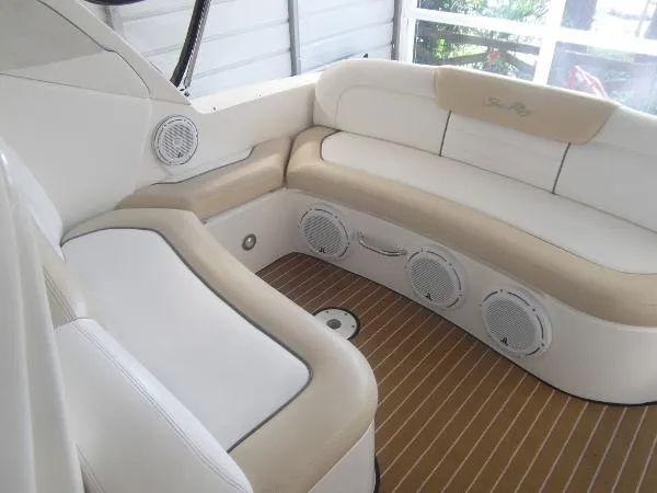 Slide: The Image of Sea Ray 310 Sundancer 2009 - 9