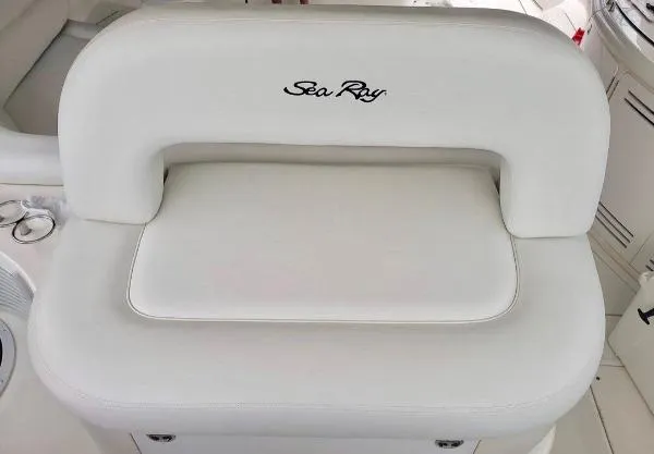 Slide: The Image of Sea Ray Sundancer 2001 - 10