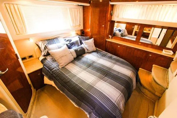 Slide: The Image of Sea Ray 390 Motor Yacht 2004 - 8