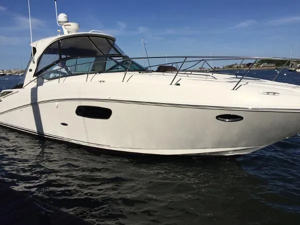 Slide: The Image of Sea Ray 370 Sundancer 2011 - 1