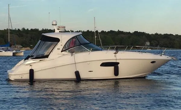 Slide: The Image of Sea Ray 370 Sundancer 2011 - 3