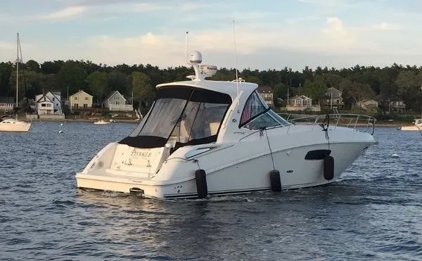 Slide: The Image of Sea Ray 370 Sundancer 2011 - 4