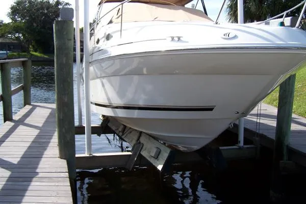 Slide: The Image of Sea Ray 240 Sundancer 1997 - 1