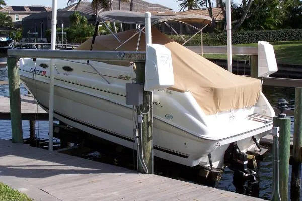 Slide: The Image of Sea Ray 240 Sundancer 1997 - 3