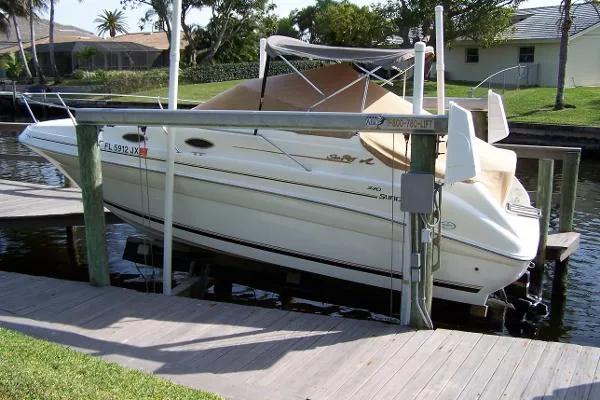 Slide: The Image of Sea Ray 240 Sundancer 1997 - 4