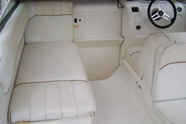 Slide: The Image of Sea Ray 240 Sundancer 1997 - 8