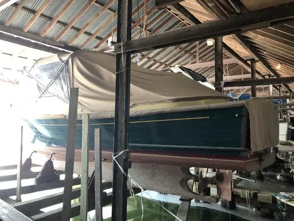 Slide: The Image of Custom John's Bay Boat Company 35 Lobster Yacht 1996 - 10
