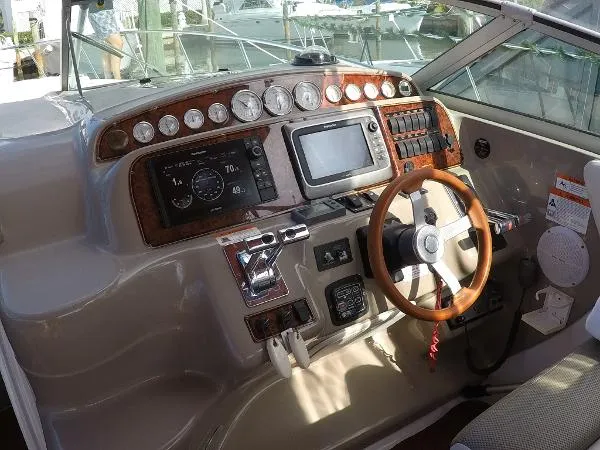 Slide: The Image of Larson Cabrio 370 2004 - 7