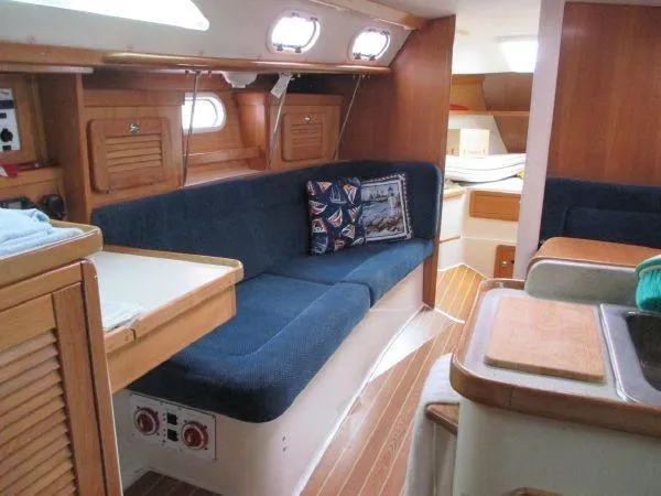 Slide: The Image of Catalina 34 MkII 2005 - 4