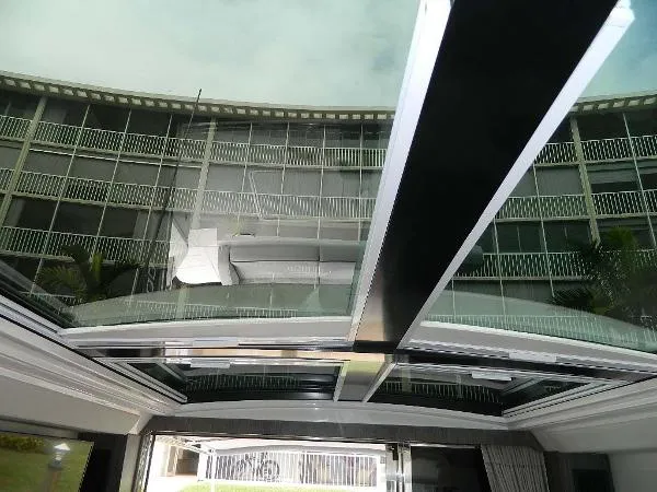 Slide: The Image of Sea Ray Sundancer 510 Signature 2018 - 9