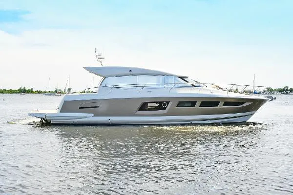 Slide: The Image of Prestige 500 S 2017 - 3