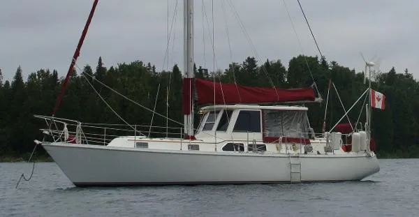 Slide: The Image of Gulfstar 43 Center Cockpit Sailboat 1975 - 0