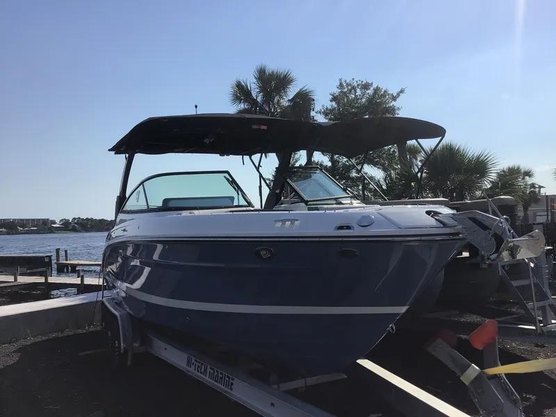 Slide: The Image of Sea Ray SLX 280 Outboard 2026 - 2