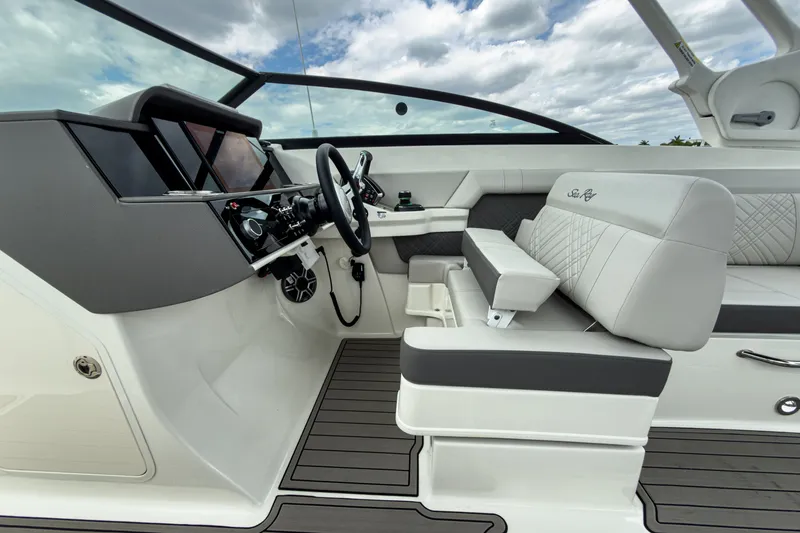 Slide: The Image of Interior of 2026 Sea Ray SDX 290 Outboard with modern cockpit. - 10