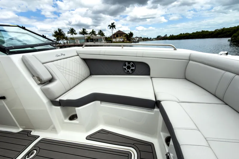 Slide: The Image of Luxurious seating area on Sea Ray SDX 290 Outboard, 2026 model. - 18