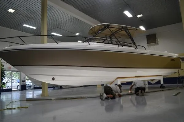 Slide: The Image of Intrepid 350 Walkaround 2005 - 1
